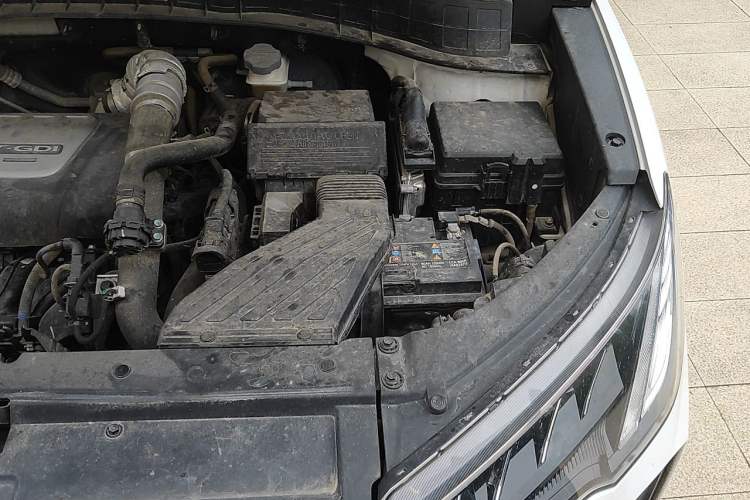 Used Hyundai Tucson 2019 280TGDi Dual-Clutch Two-Wheel Drive Fashion Edition China VI Standard Engine Bay Left