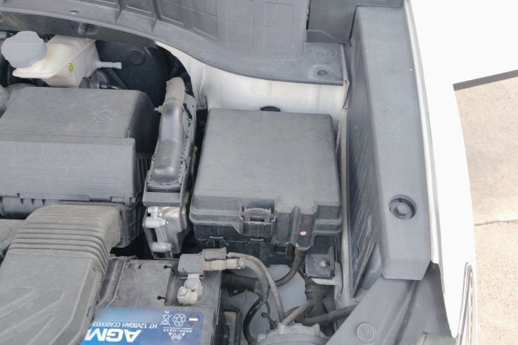 Used Hyundai Tucson 2019 280TGDi Dual-Clutch Two-Wheel Drive Smart Connect Version China V Standard Engine Bay Left