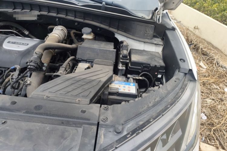 Used Hyundai Tucson 2019 280TGDi Dual-Clutch Two-Wheel Drive Fashion Edition China VI Standard Engine Bay Left