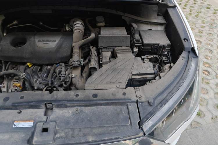 Used Hyundai Tucson 2019 280TGDi Dual-Clutch Two-Wheel Drive Fashion Edition China VI Standard Engine Bay Left