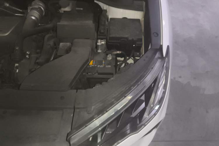 Used Hyundai Tucson 2019 280TGDi Dual-Clutch Two-Wheel Drive Fashion Edition China VI Standard Engine Bay Left
