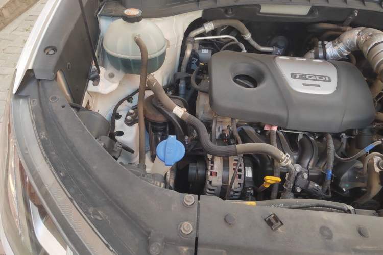Used Hyundai Tucson 2019 280TGDi Dual-Clutch Two-Wheel Drive Smart Connect Version China VI Engine Bay Right