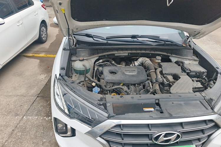 Used Hyundai Tucson 2019 280TGDi Dual-Clutch Two-Wheel Drive Fashion Edition China VI Standard Engine Bay Right