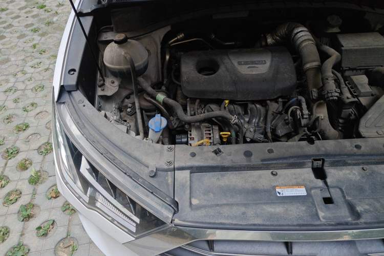 Used Hyundai Tucson 2019 280TGDi Dual-Clutch Two-Wheel Drive Fashion Edition China VI Standard Engine Bay Right