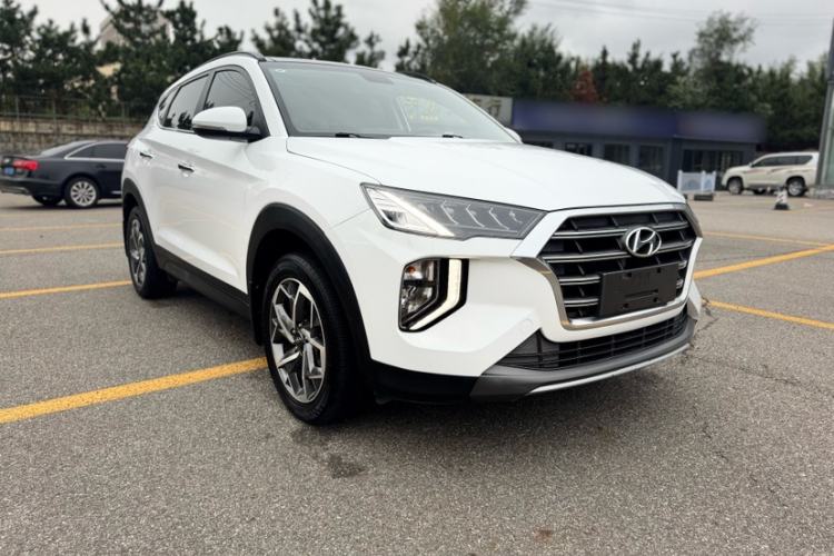 Used Hyundai Tucson 2019 280TGDi Dual-Clutch Two-Wheel Drive Fashion Edition China VI Standard Exterior 1
