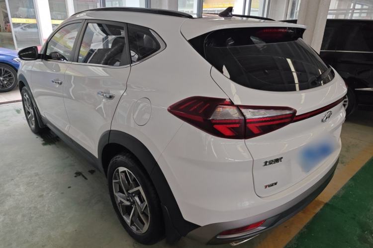 Used Hyundai Tucson 2019 280TGDi Dual-Clutch Two-Wheel Drive Fashion Edition China VI Standard Exterior 2
