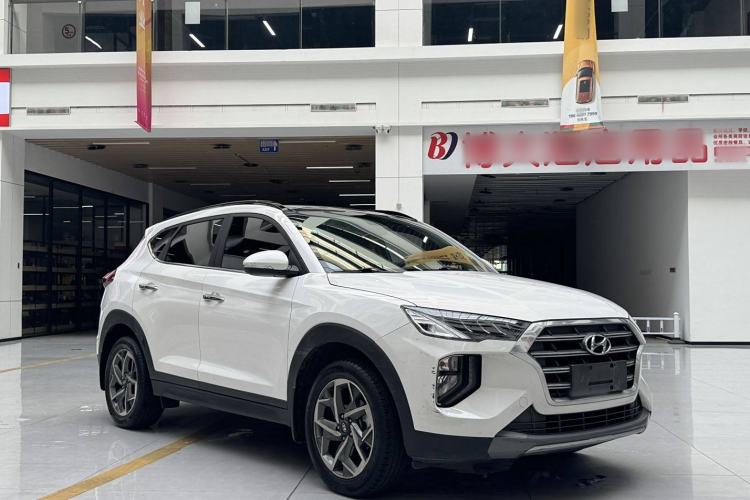 Used Hyundai Tucson 2019 280TGDi Dual-Clutch Two-Wheel Drive Fashion Edition China VI Standard Exterior 2