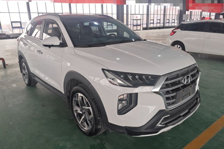 Used Hyundai Tucson 2019 280TGDi Dual-Clutch Two-Wheel Drive Fashion Edition China VI Standard Front Right 45 Deg