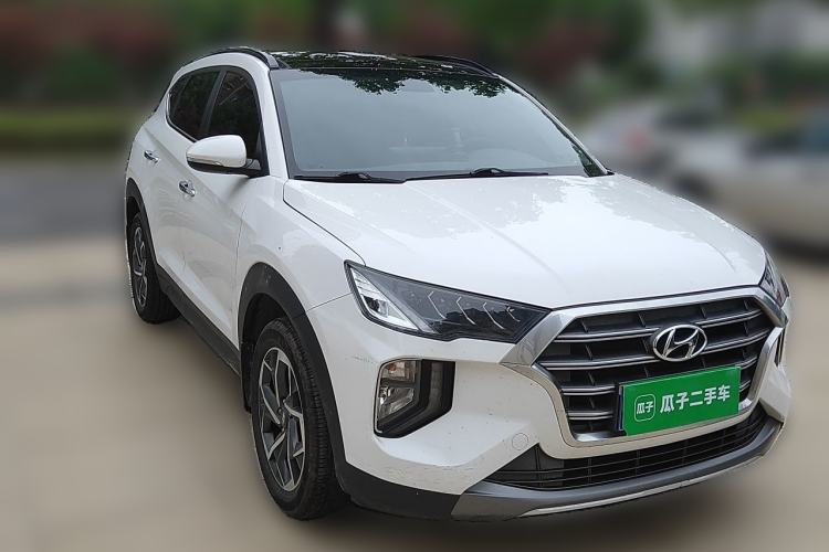 Used Hyundai Tucson 2019 280TGDi Dual-Clutch Two-Wheel Drive Fashion Edition China VI Standard Front Right 45 Deg