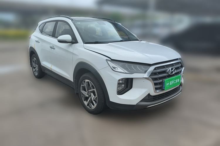 Used Hyundai Tucson 2019 280TGDi Dual-Clutch Two-Wheel Drive Fashion Edition China V Standard Front Right 45 Deg