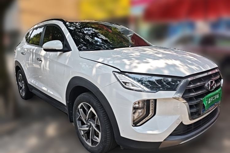 Used Hyundai Tucson 2019 280TGDi Dual-Clutch Two-Wheel Drive Fashion Edition China VI Standard Front Right 45 Deg