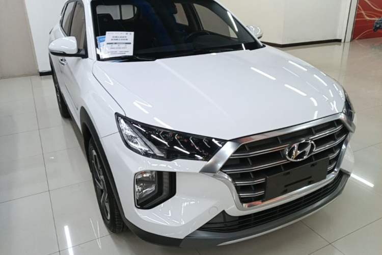Used Hyundai Tucson 2019 280TGDi Dual-Clutch Two-Wheel Drive Fashion Edition China VI Standard Front Right 45 Deg