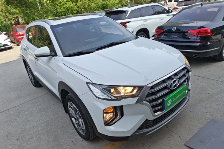 Used Hyundai Tucson 2019 280TGDi Dual-Clutch Two-Wheel Drive Smart Connect Version China V Standard Front Right 45 Deg