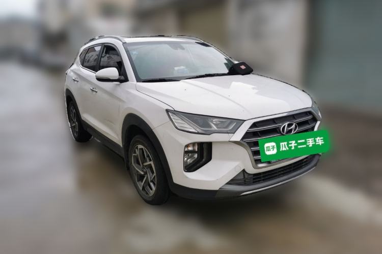 Used Hyundai Tucson 2019 280TGDi Dual-Clutch Two-Wheel Drive Luxury Edition China V Standard Front Right 45 Deg