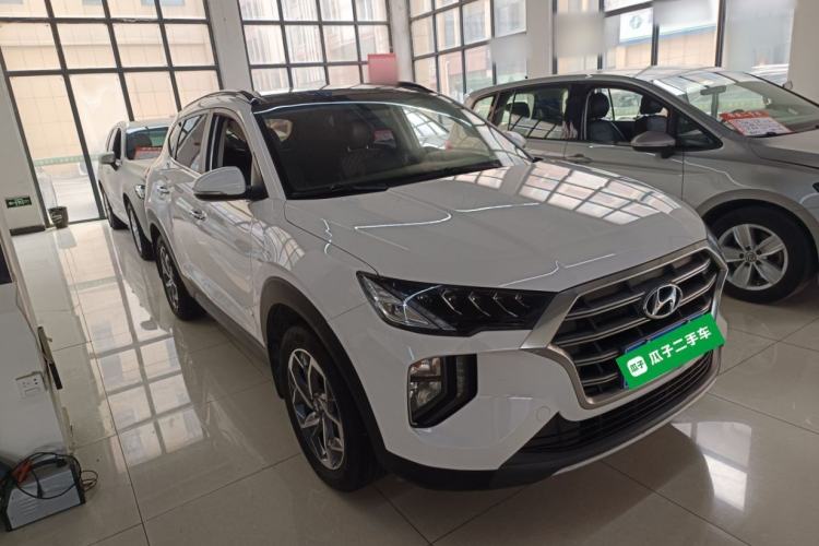 Used Hyundai Tucson 2019 280TGDi Dual-Clutch Two-Wheel Drive Fashion Edition China VI Standard Front Right 45 Deg
