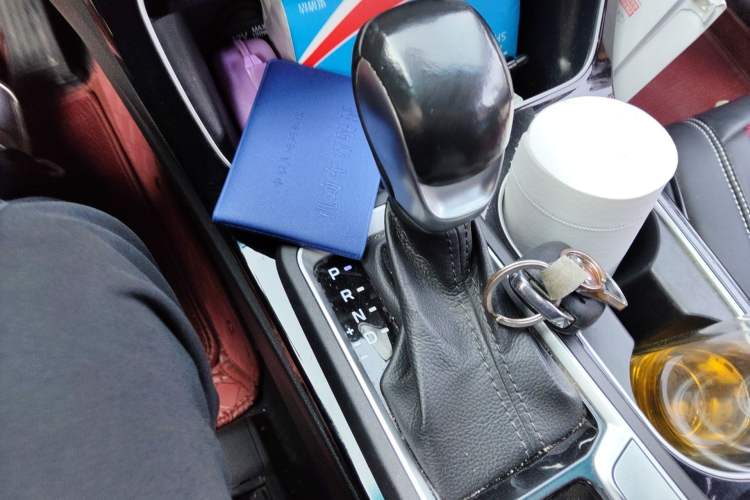 Used Hyundai Tucson 2019 280TGDi Dual-Clutch Two-Wheel Drive Fashion Edition China VI Standard Gear Lever