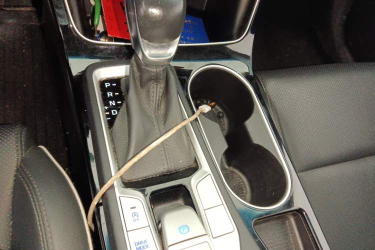 Used Hyundai Tucson 2019 280TGDi Dual-Clutch Two-Wheel Drive Luxury Edition China V Standard Gear Lever