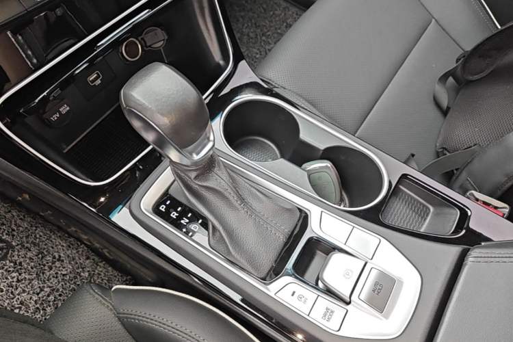 Used Hyundai Tucson 2019 280TGDi Dual-Clutch Two-Wheel Drive Fashion Edition China VI Standard Gear Lever