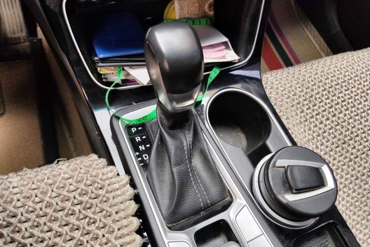 Used Hyundai Tucson 2019 280TGDi Dual-Clutch Two-Wheel Drive Fashion Edition China V Standard Gear Lever