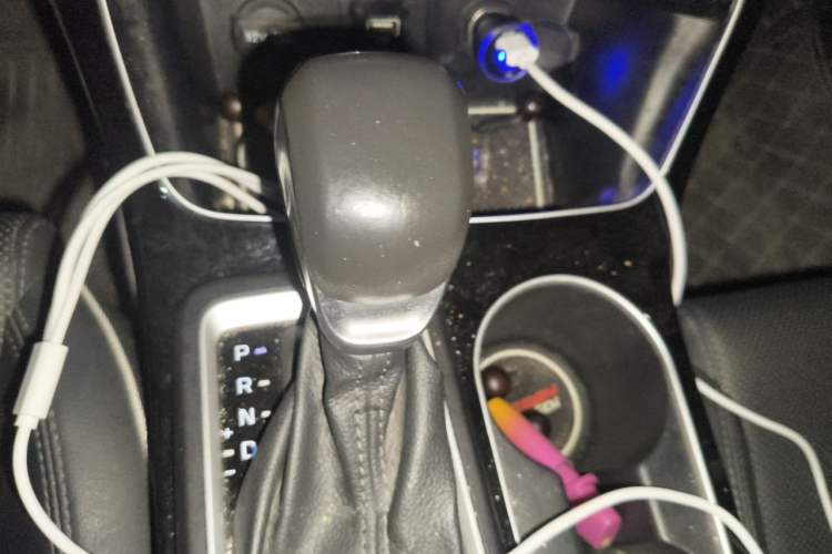 Used Hyundai Tucson 2019 280TGDi Dual-Clutch Two-Wheel Drive Fashion Edition China VI Standard Gear Lever
