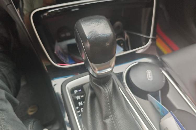 Used Hyundai Tucson 2019 280TGDi Dual-Clutch Two-Wheel Drive Fashion Edition China VI Standard Gear Lever