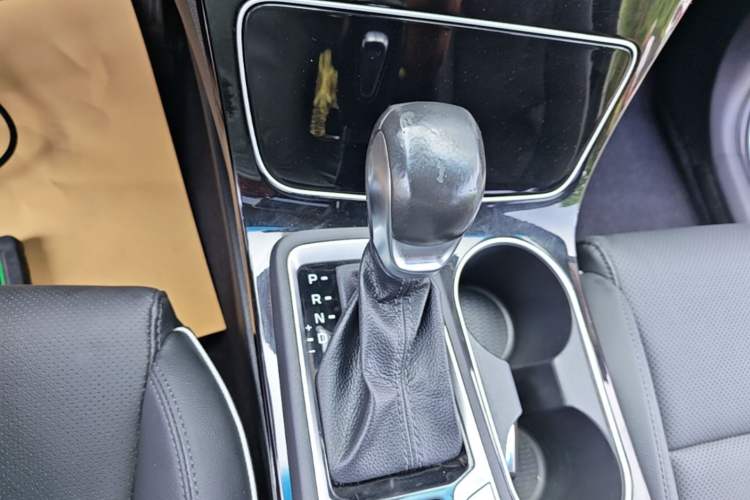 Used Hyundai Tucson 2019 280TGDi Dual-Clutch Two-Wheel Drive Smart Connect Version China V Standard Gear Lever