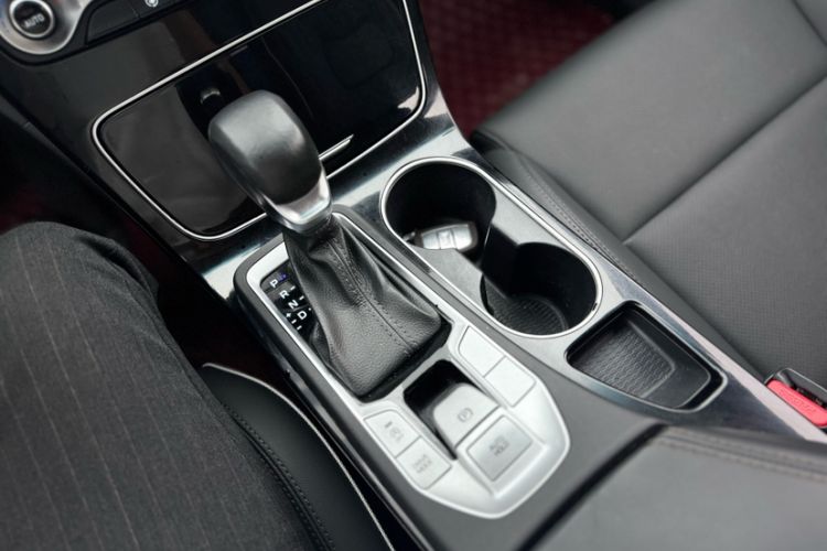 Used Hyundai Tucson 2019 280TGDi Dual-Clutch Two-Wheel Drive Fashion Edition China VI Standard Gear Lever