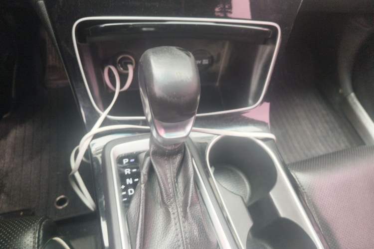 Used Hyundai Tucson 2019 280TGDi Dual-Clutch Two-Wheel Drive Fashion Edition China V Standard Gear Lever