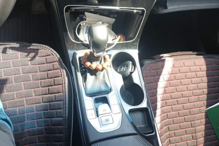 Used Hyundai Tucson 2019 280TGDi Dual-Clutch Two-Wheel Drive Fashion Edition China V Standard Gear Lever