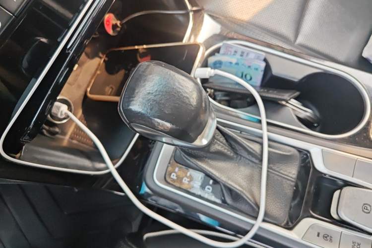 Used Hyundai Tucson 2019 280TGDi Dual-Clutch Two-Wheel Drive Fashion Edition China VI Standard Gear Lever