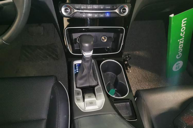 Used Hyundai Tucson 2019 280TGDi Dual-Clutch Two-Wheel Drive Fashion Edition China VI Standard Gear Lever