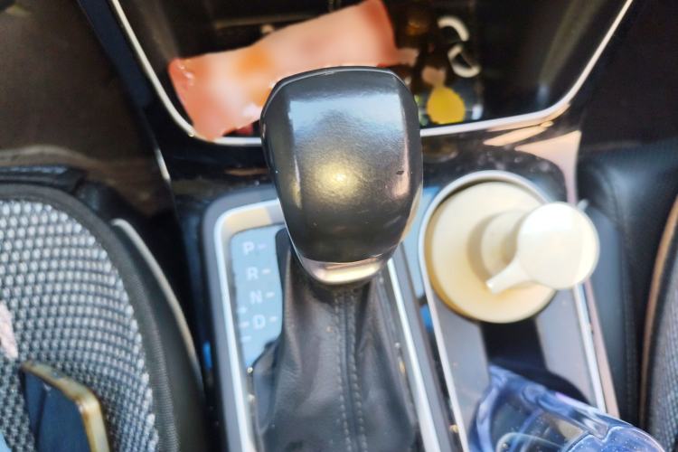 Used Hyundai Tucson 2019 280TGDi Dual-Clutch Two-Wheel Drive Smart Connect Version China V Standard Gear Lever
