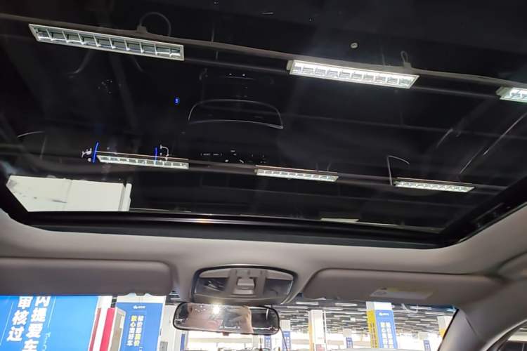 Used Hyundai Tucson 2019 280TGDi Dual-Clutch Two-Wheel Drive Fashion Edition China VI Standard Headliner