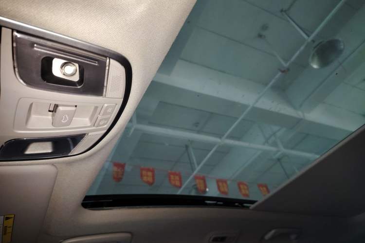 Used Hyundai Tucson 2019 280TGDi Dual-Clutch Two-Wheel Drive Fashion Edition China VI Standard Headliner