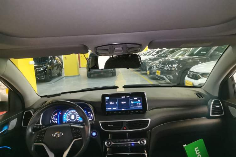 Used Hyundai Tucson 2019 280TGDi Dual-Clutch Two-Wheel Drive Fashion Edition China VI Standard Headliner