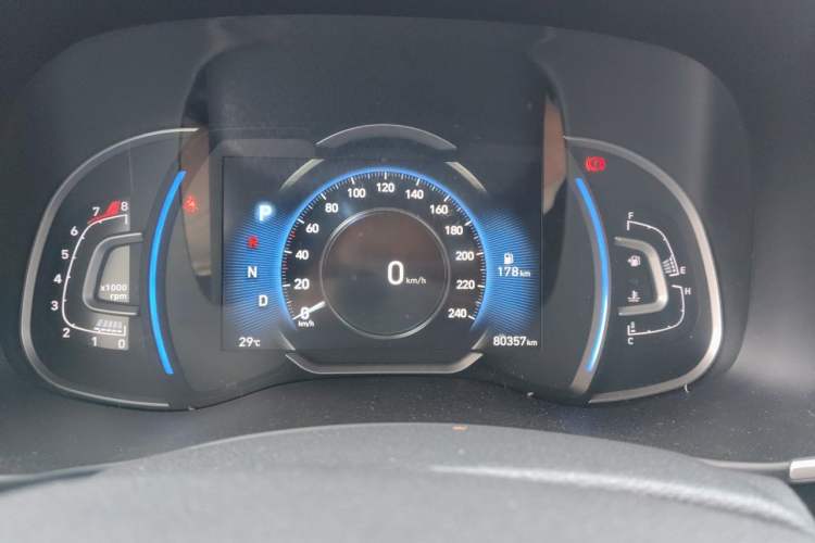 Used Hyundai Tucson 2019 280TGDi Dual-Clutch Two-Wheel Drive Smart Connect Version China V Standard Instrument Cluster