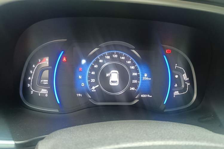 Used Hyundai Tucson 2019 280TGDi Dual-Clutch Two-Wheel Drive Smart Connect Version China V Standard Instrument Cluster
