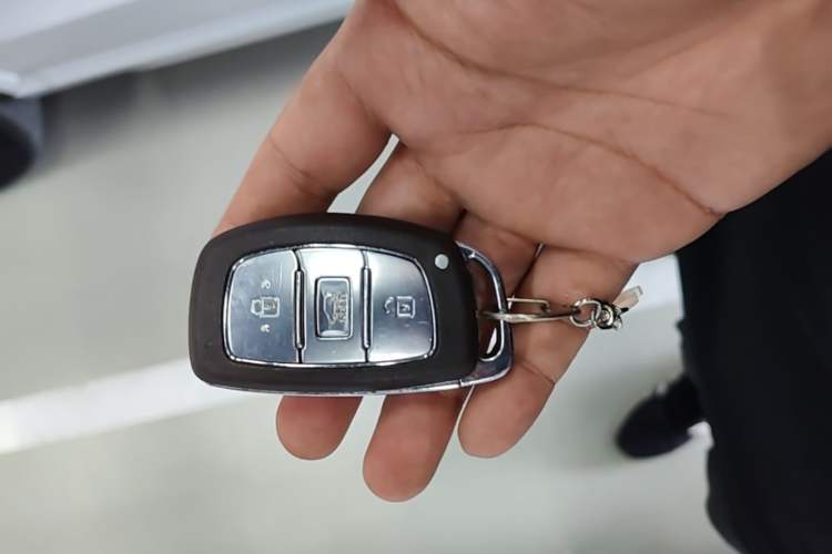 Used Hyundai Tucson 2019 280TGDi Dual-Clutch Two-Wheel Drive Fashion Edition China VI Standard Interior 1