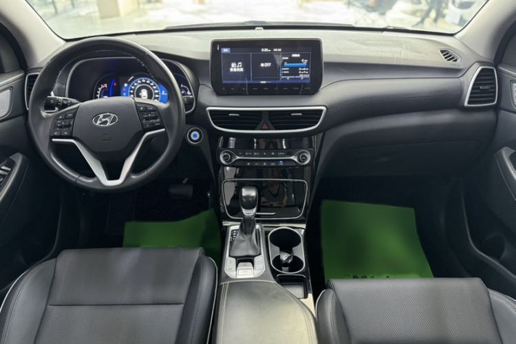 Used Hyundai Tucson 2019 280TGDi Dual-Clutch Two-Wheel Drive Fashion Edition China VI Standard Interior 1