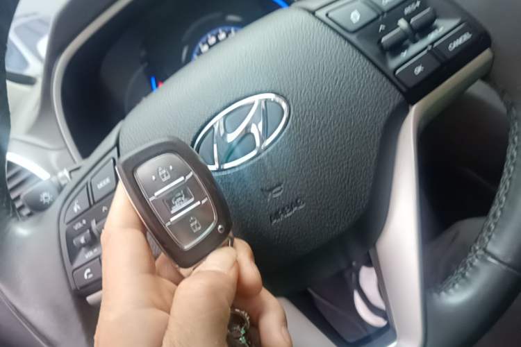Used Hyundai Tucson 2019 280TGDi Dual-Clutch Two-Wheel Drive Smart Connect Version China V Standard Interior 1