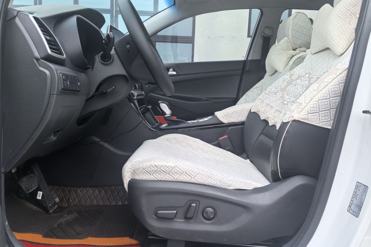 Used Hyundai Tucson 2019 280TGDi Dual-Clutch Two-Wheel Drive Fashion Edition China V Standard Interior 2