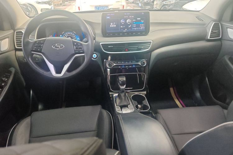 Used Hyundai Tucson 2019 280TGDi Dual-Clutch Two-Wheel Drive Fashion Edition China VI Standard Interior 3