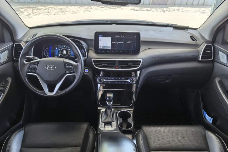 Used Hyundai Tucson 2019 280TGDi Dual-Clutch Two-Wheel Drive Smart Connect Version China VI Interior 3
