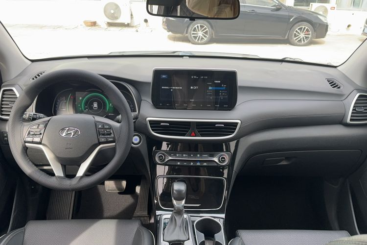 Used Hyundai Tucson 2019 280TGDi Dual-Clutch Two-Wheel Drive Fashion Edition China VI Standard Interior 3