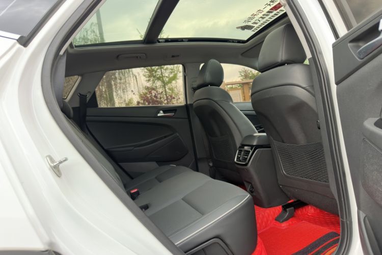 Used Hyundai Tucson 2019 280TGDi Dual-Clutch Two-Wheel Drive Fashion Edition China VI Standard Interior 7