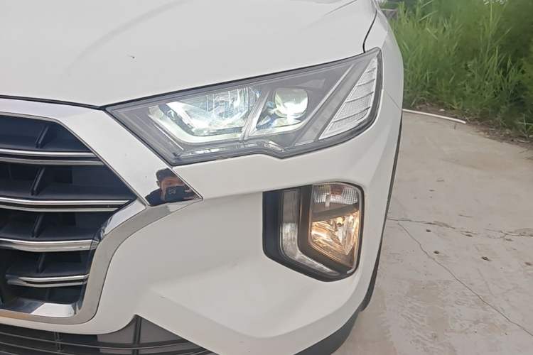 Used Hyundai Tucson 2019 280TGDi Dual-Clutch Two-Wheel Drive Smart Connect Version China V Standard Left Front Headlight