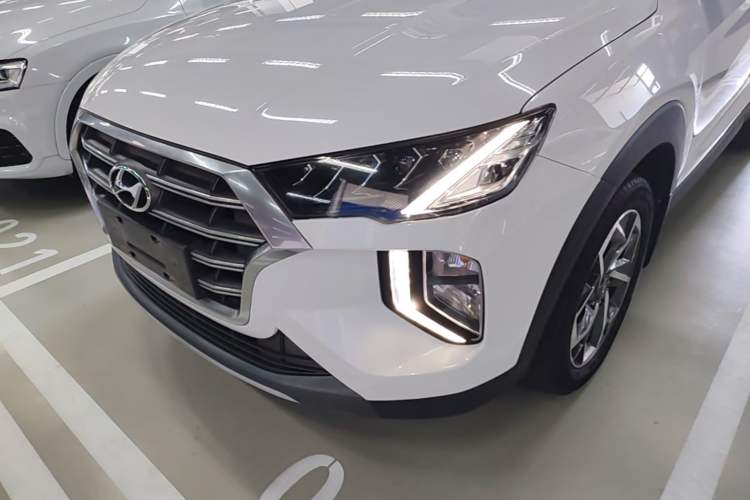 Used Hyundai Tucson 2019 280TGDi Dual-Clutch Two-Wheel Drive Fashion Edition China VI Standard Left Front Headlight