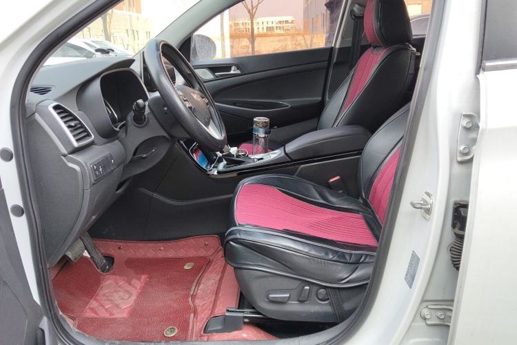 Used Hyundai Tucson 2019 280TGDi Dual-Clutch Two-Wheel Drive Fashion Edition China VI Standard Left Front Seat