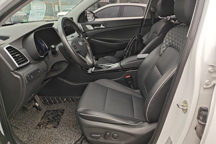 Used Hyundai Tucson 2019 280TGDi Dual-Clutch Two-Wheel Drive Fashion Edition China VI Standard Left Front Seat
