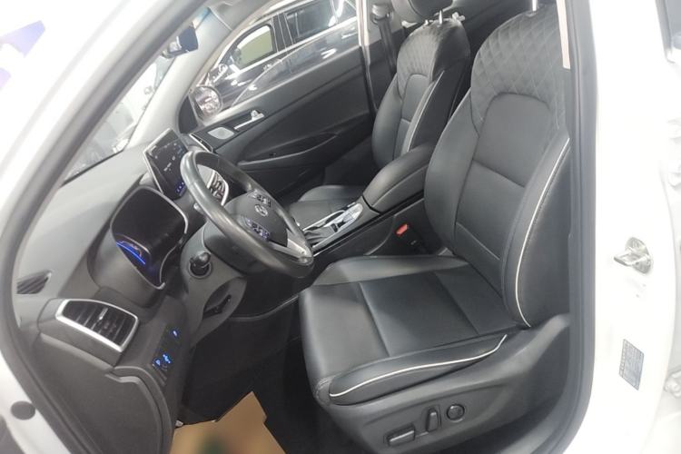 Used Hyundai Tucson 2019 280TGDi Dual-Clutch Two-Wheel Drive Fashion Edition China VI Standard Left Front Seat